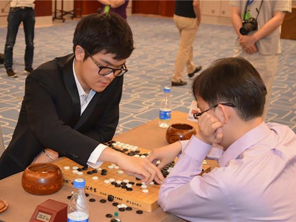 柯潔最新圍棋比賽視頻，熱血激戰(zhàn)，棋藝精湛，柯潔熱血圍棋激戰(zhàn)，棋藝精湛對決實錄