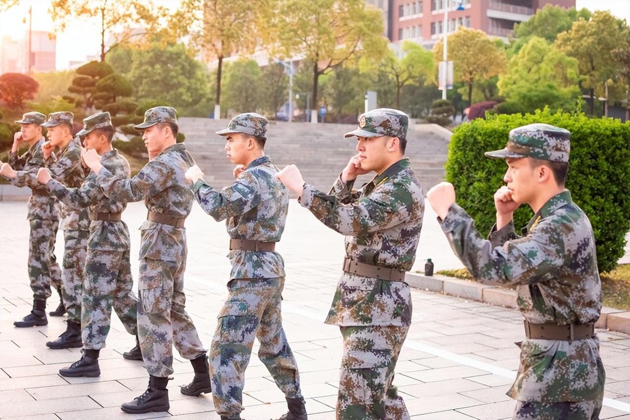 在部隊(duì)考研究生難嗎？探討軍人研究生教育的挑戰(zhàn)與機(jī)遇，軍人考研究生的挑戰(zhàn)與機(jī)遇，部隊(duì)研究生教育的探討之路