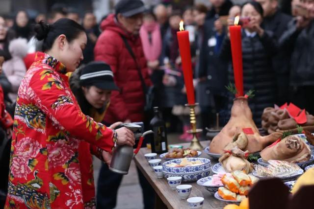 春節(jié)去烏鎮(zhèn)好玩嗎？——一場(chǎng)文化與自然的交織之旅，春節(jié)烏鎮(zhèn)游，文化與自然的完美交織之旅